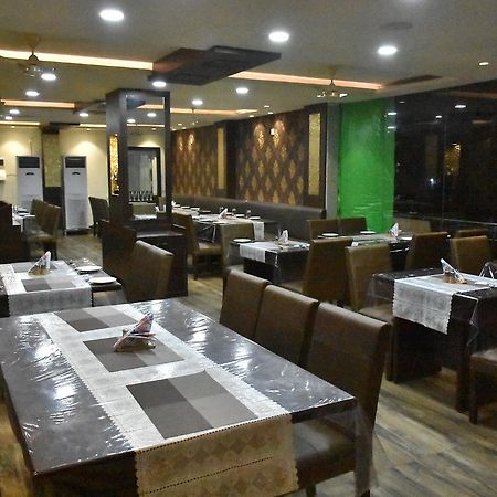 Hotel Daftari Palace Kishanganj Exterior foto