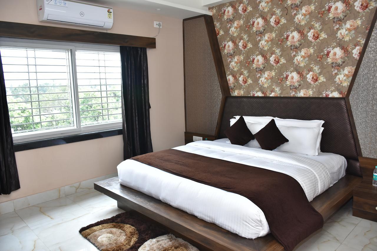Hotel Daftari Palace Kishanganj Exterior foto