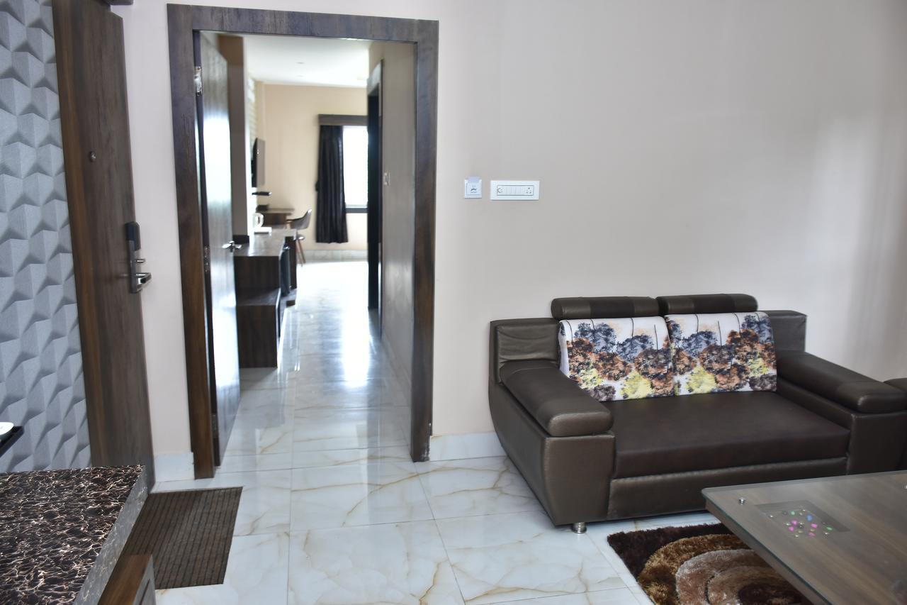 Hotel Daftari Palace Kishanganj Exterior foto