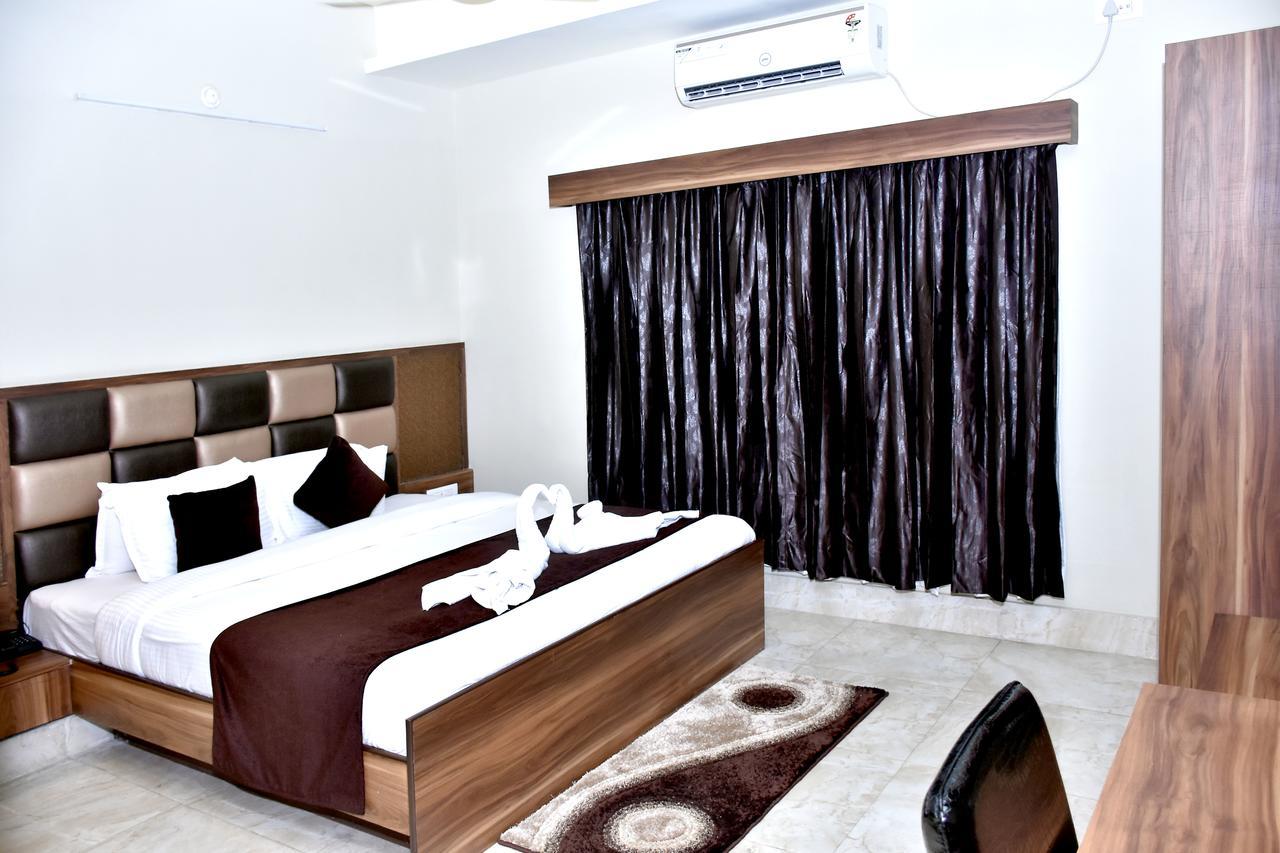 Hotel Daftari Palace Kishanganj Exterior foto